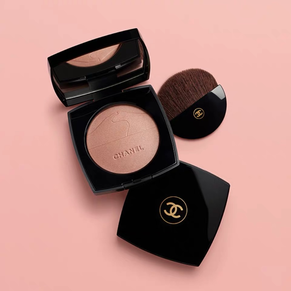 2020春晚佟丽娅同款彩妆单品原来是这些