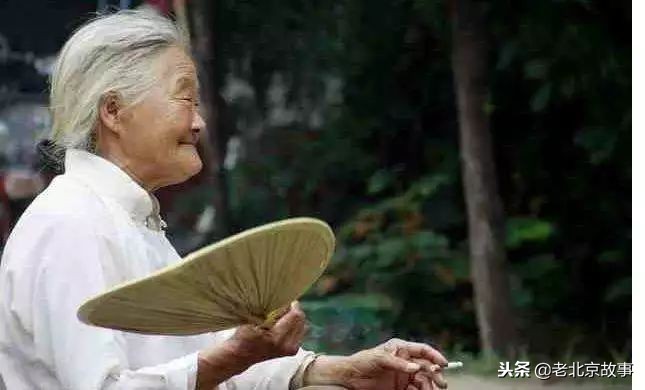 老板来盒烟算了还是换一盒吧,老板来盒烟全款