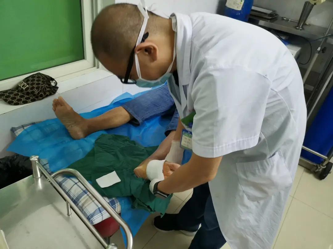 白云 | 空巢老人圆梦微心愿：同和街“羊城家政”悉心服务，助力社区养老