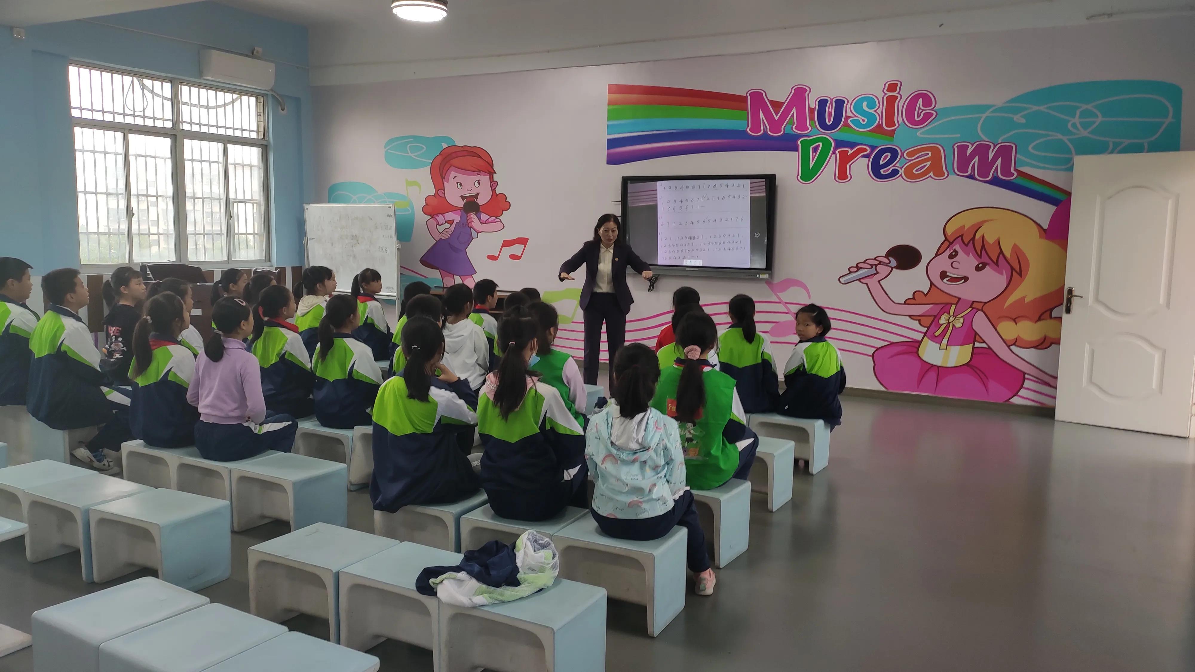 平江县南江镇中心小学,平江南江中心小学