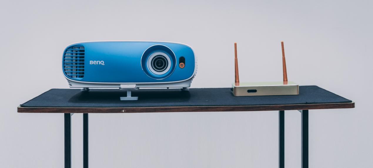 4k家用投影,4k明基tk800投影仪