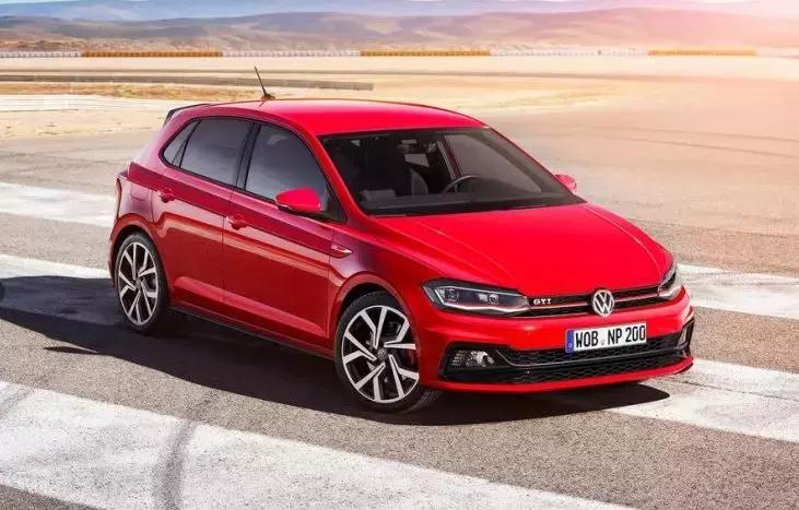 飞度高尔夫polo,大众polo高尔夫飞度哪个好