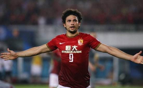 中国足球还有哪些适合归化的,国足应归化球员到国内进行青训