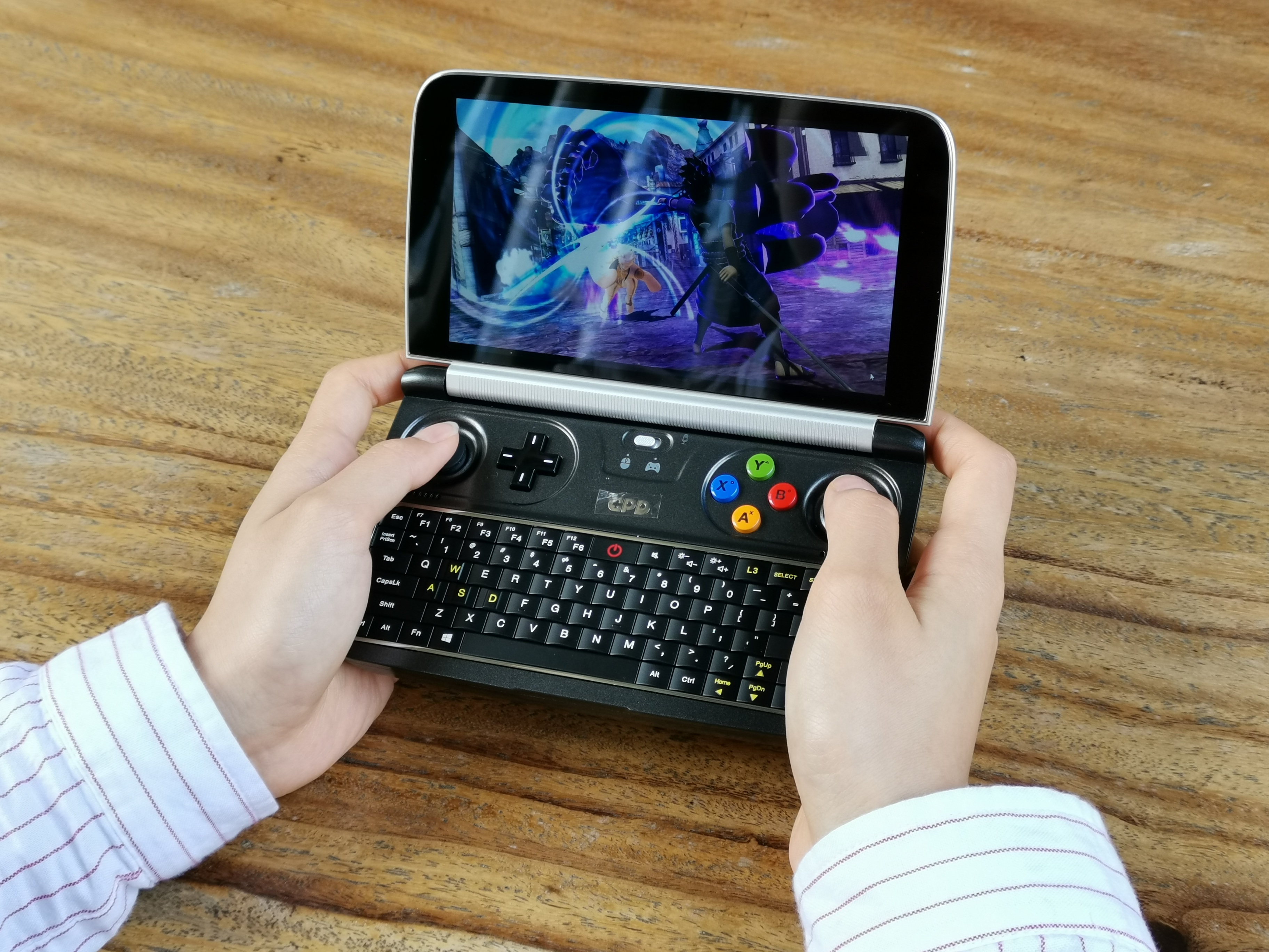 gpdwin2和手机有什么区别,gpdwin2对比micropc