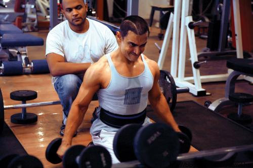 阿米尔汗：年龄成谜，身材无敌，一个用电影改变国家的肌肉硬汉