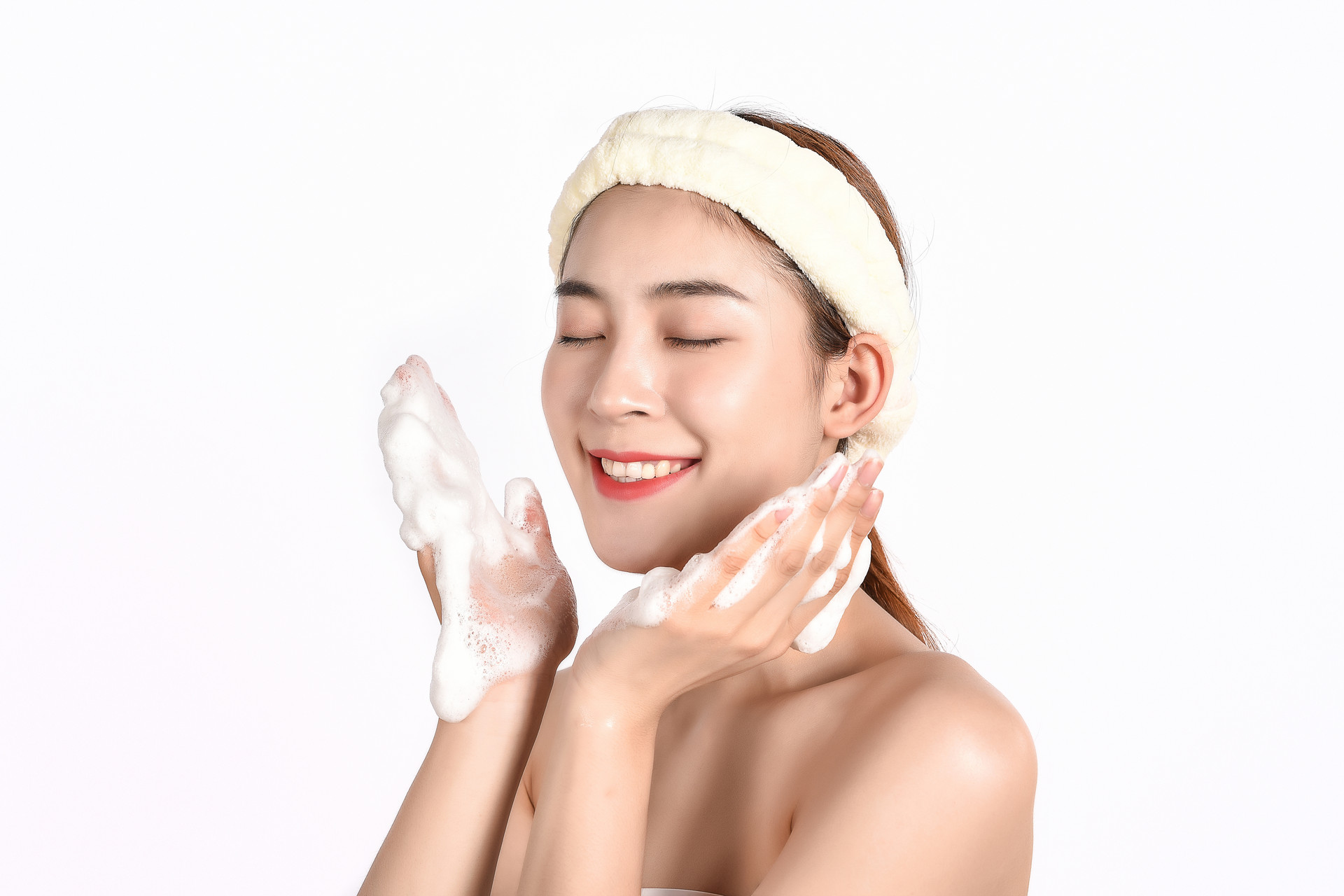 孕期使用化妆品要注意什么,孕期用了禁用化妆品怎么办