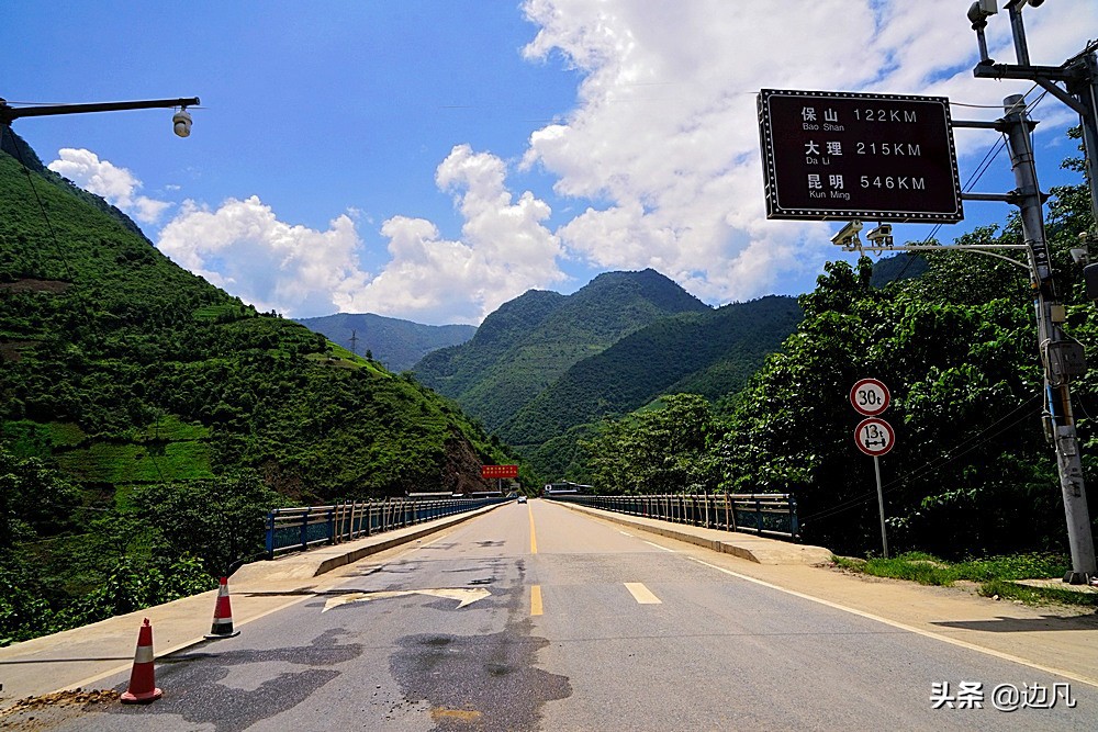 怒江大峡谷独龙江大峡谷,雅鲁藏布江大峡谷和怒江大峡谷