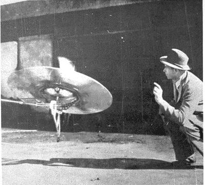 纳粹实验飞碟的视频,二战德国黑科技悬浮飞行器