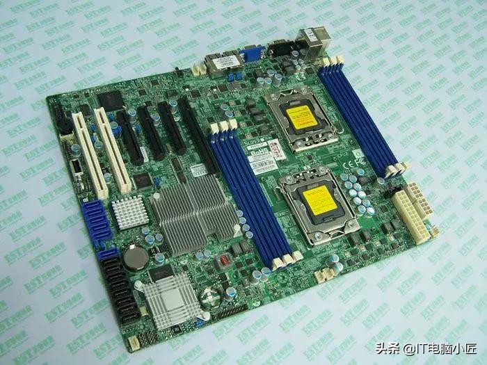 服务器属于硬件还是软件,服务器是主机的意思吗