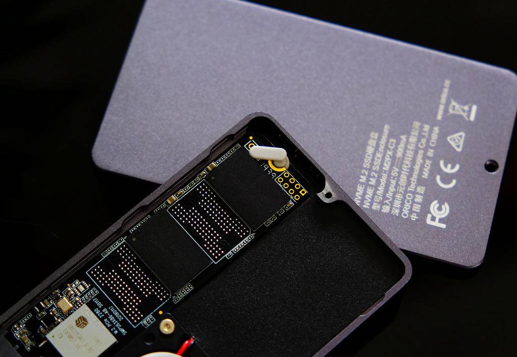 m.2固态硬盘有必要加散热马甲吗,m.2固态硬盘发热严重正常吗