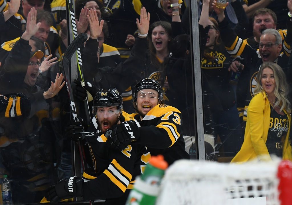 蓝调拿下球队首个斯坦利杯总冠军，奥赖利荣膺季后赛MVP