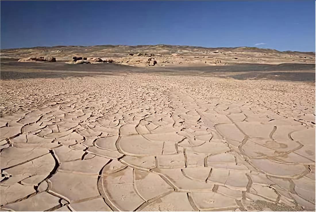 罗布泊楼兰故地地球之耳,若羌地球之眼