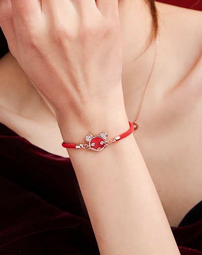 本命年穿红色衣服的由来,过年本命年穿红色服饰特点