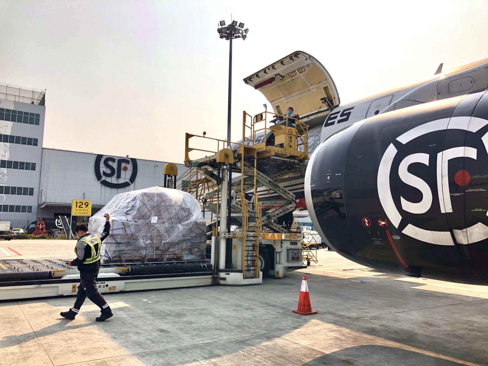 王卫人生发展史,王卫是怎样逆袭成功的