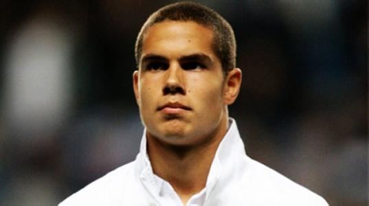 曾是太妃糖双子星，如今半年无球踢，加盟谢菲联已是生涯最后机会