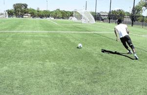 足球实战技巧100例,足球实战技巧11