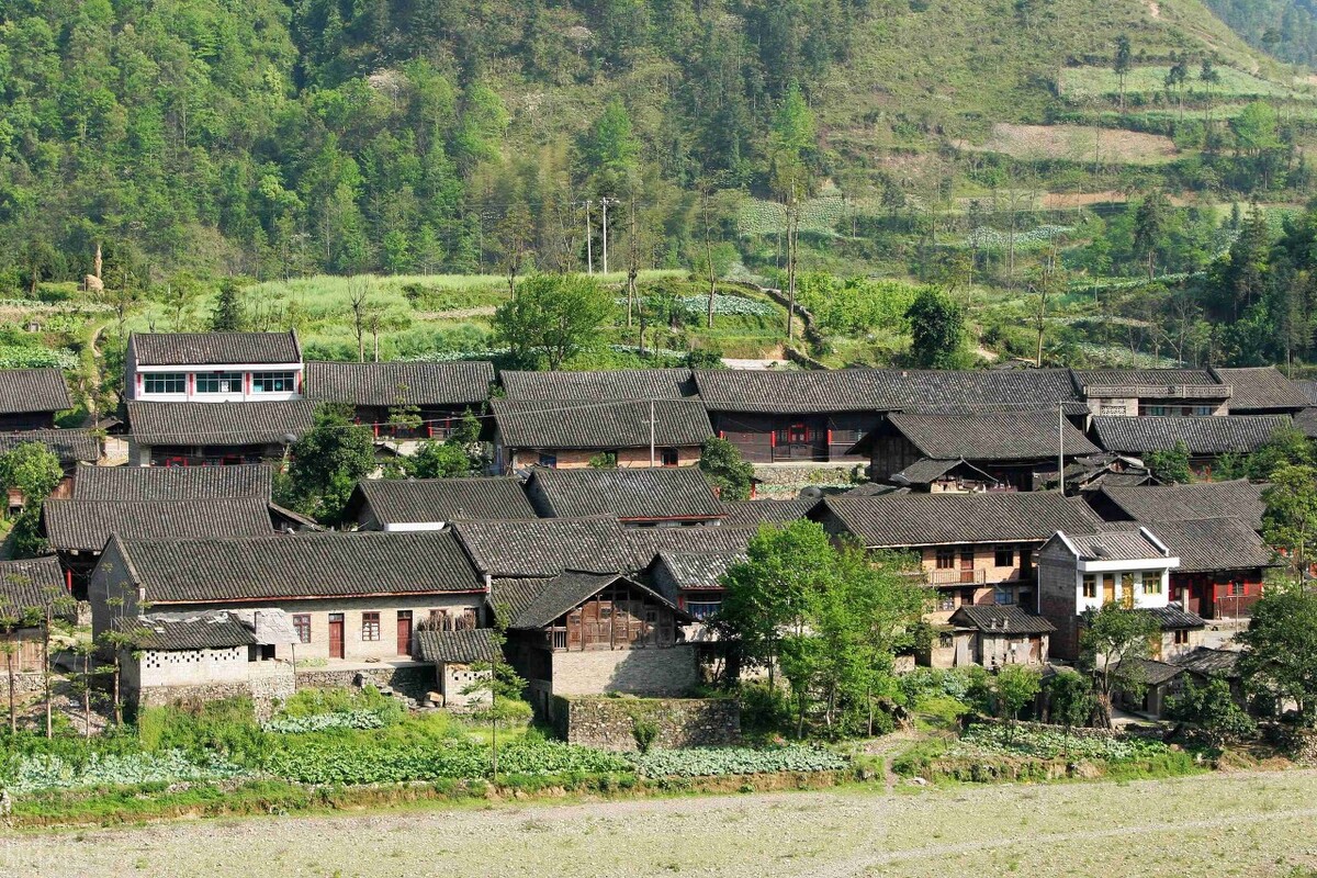 靠写网文月入十万的生活,边打工边写网络小说月入三万