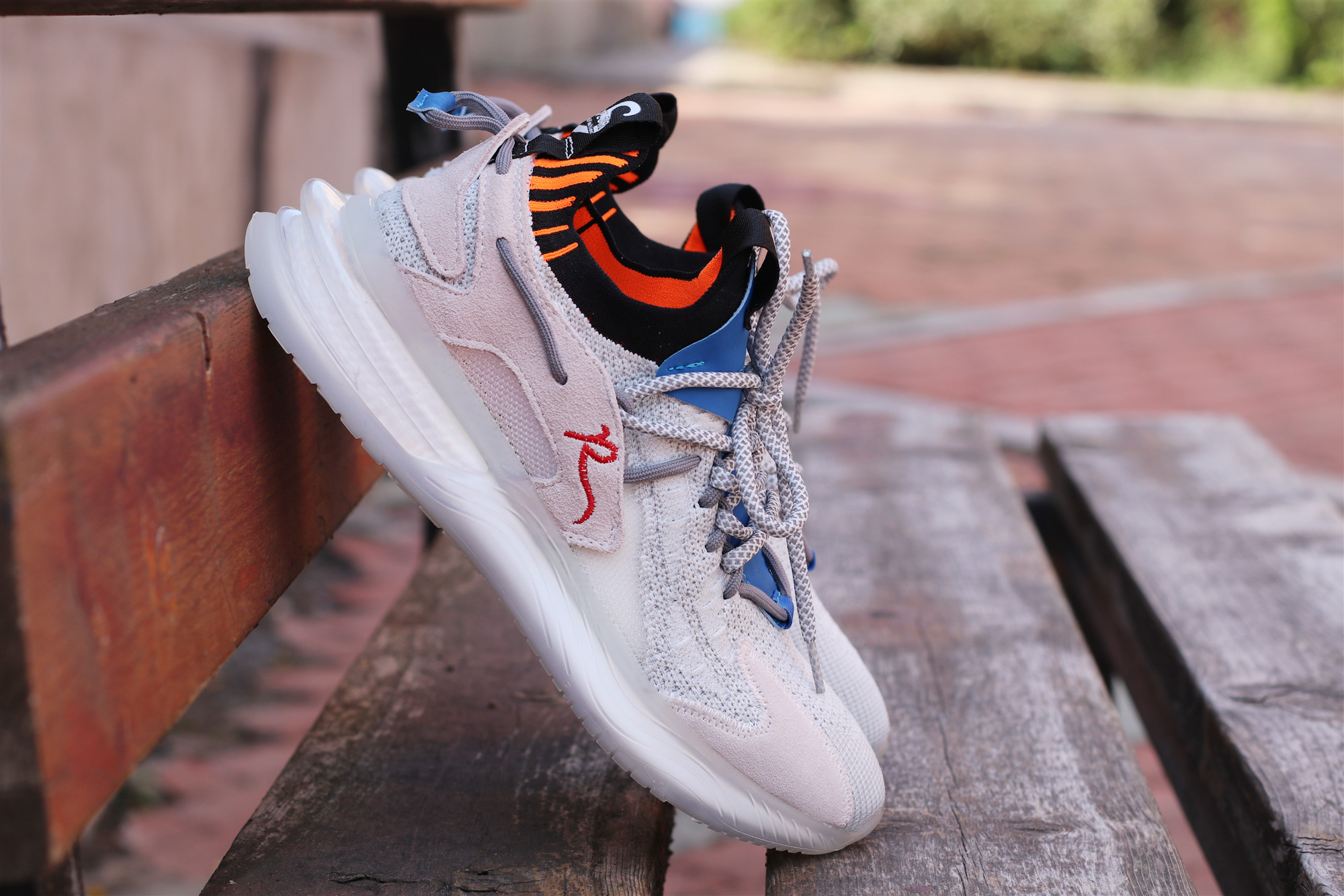 能与nike抗衡的国产品牌,可以与nike匹敌的牌子