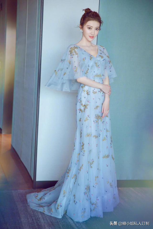 有气质女人味的纱裙,杨幂婀娜白纱裙造型