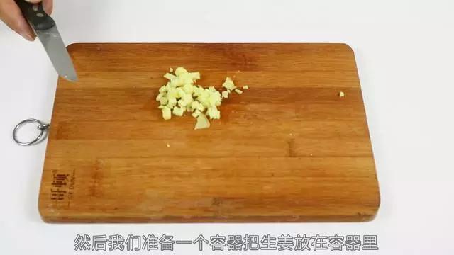 天热手上起水泡怎么回事,天气一热手上就长小水泡怎么回事