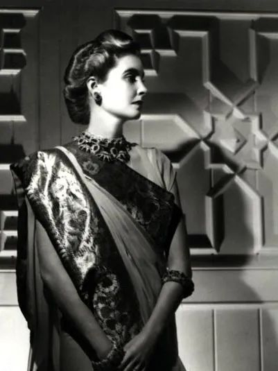 身家上亿的她，做了一辈子“公主梦”，最后人财两空