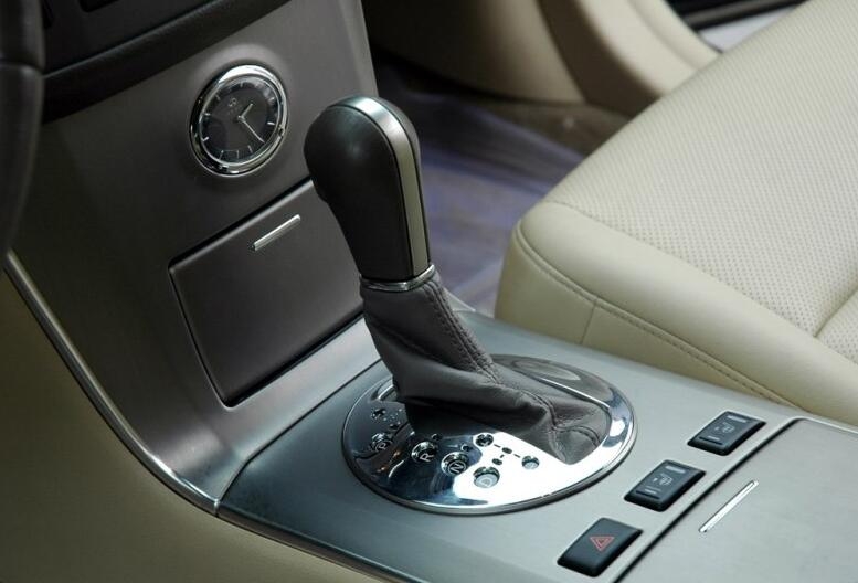 英菲尼迪fx45v8轿跑suv,英菲尼迪fx新车多少钱