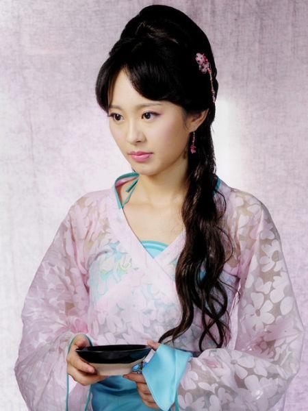 白话《*瓶金**梅》第四十六回孟玉楼叹韶华易逝吴神仙评人物生死