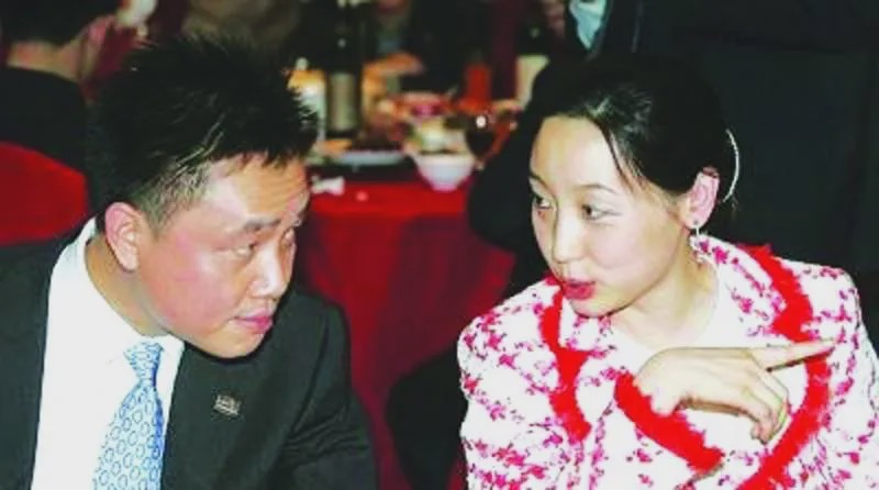复盘国美败局根源：黄光裕的狂傲自负与激进贪婪