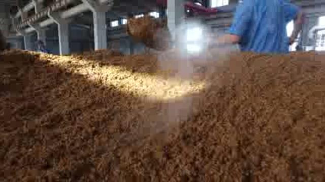 纯粮酿造酒一斤成本是多少,真正的纯粮白酒要卖多少钱才合适