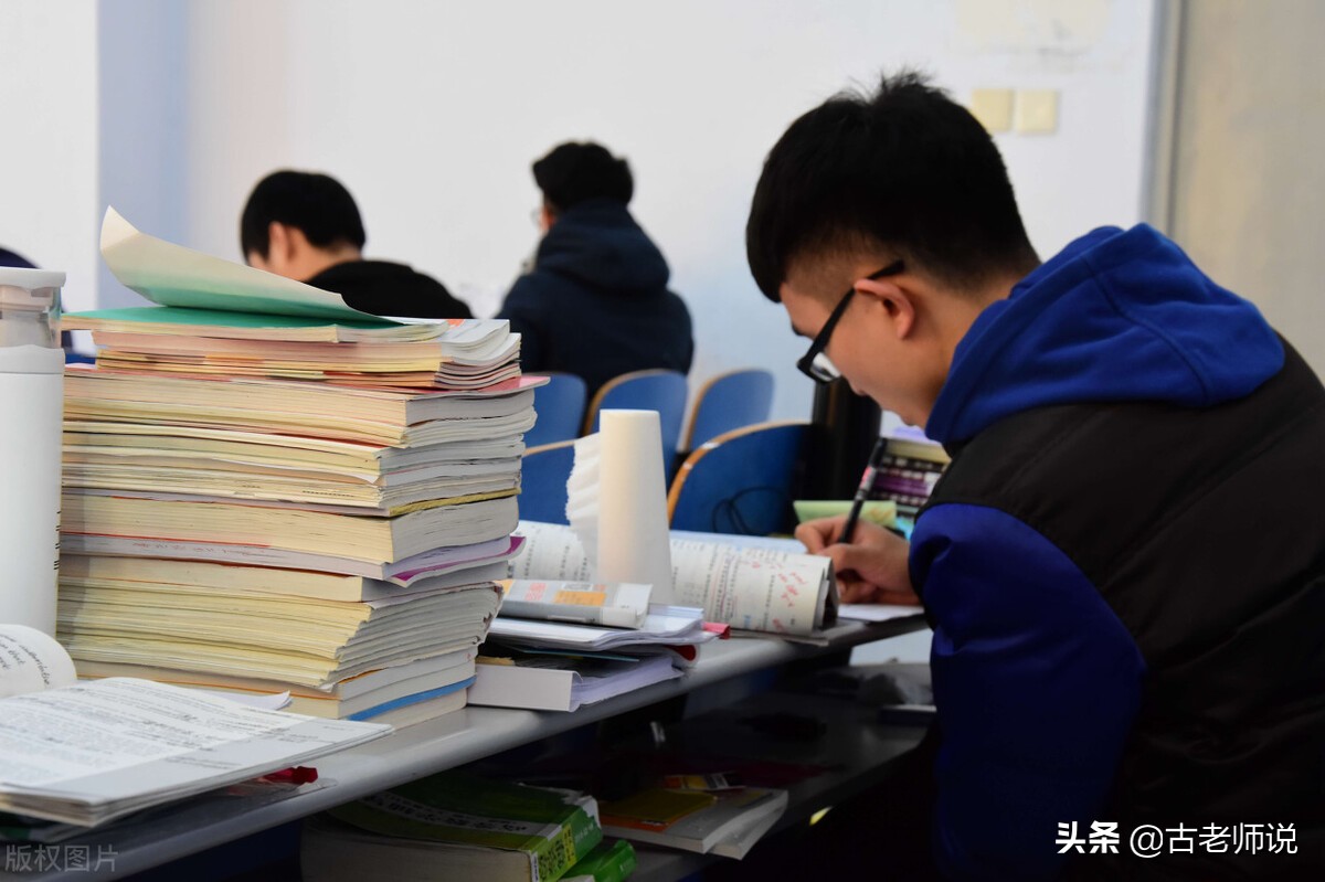 考研同等学力和成人专升本区别,同等学力考试2022报名时间