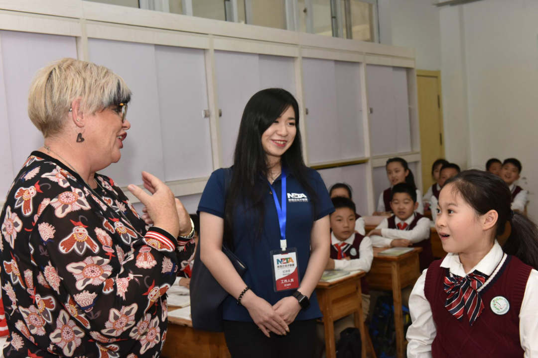 新西兰校长,新西兰小学生校长把游乐场搬来了