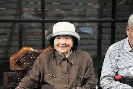 96岁北大教授夫人断食结局,教授夫人断食后的感悟