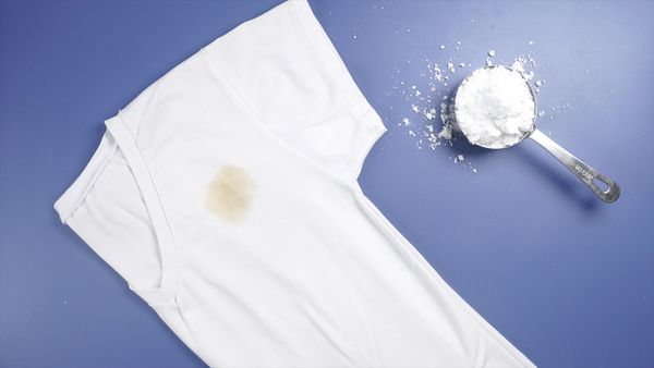 小苏打怎么去衣服油渍,如何用小苏打去油垢