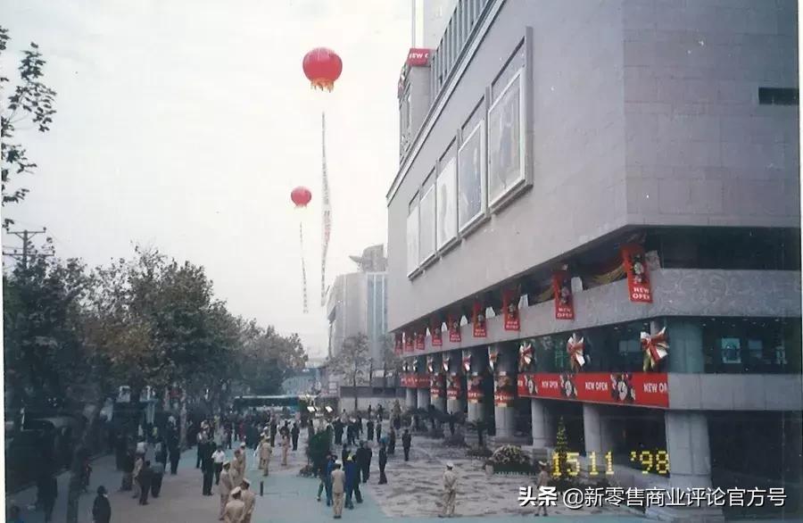 单品销售过千亿产品,银泰百货营收排名