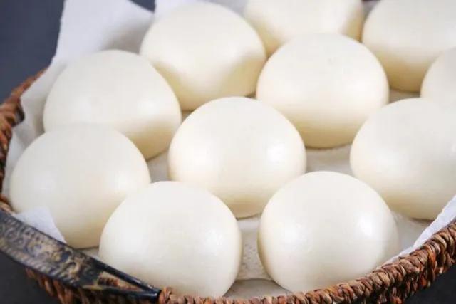 馒头蒸好了怎么才能不塌陷,馒头蒸好怎么塌皮了