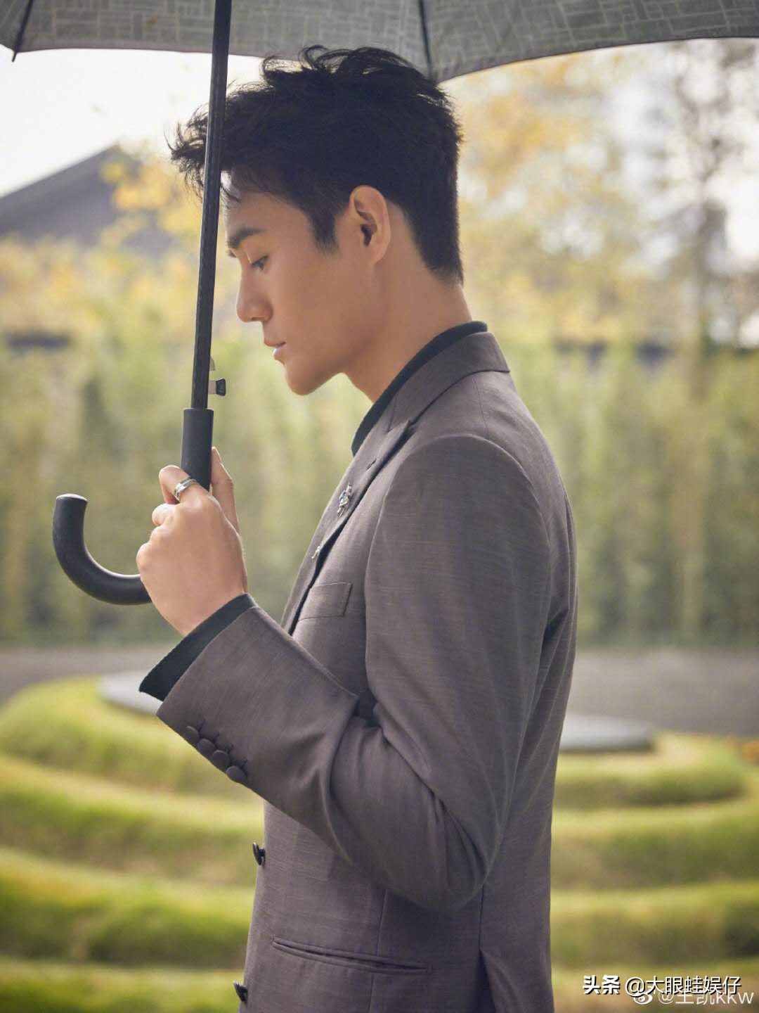 从“娘娘腔设计师”到“隐忍宋仁宗”王凯的一名搬书工的逆袭之路