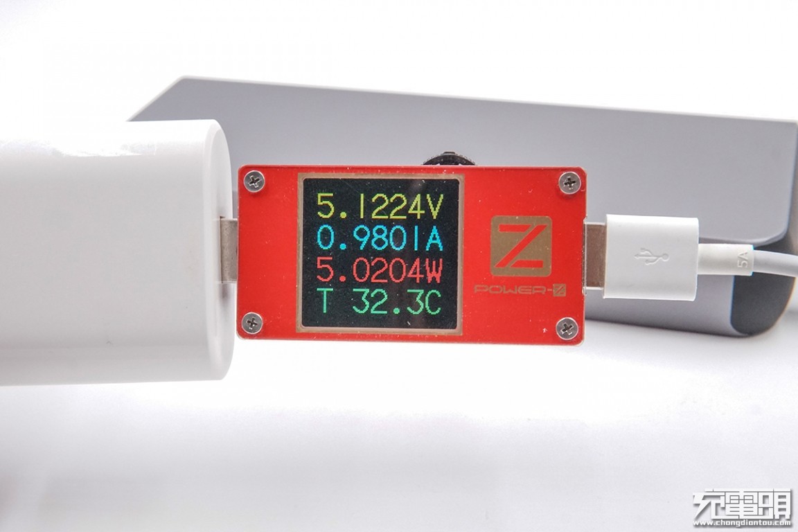绿巨能22.5瓦充电器,绿巨能18w移动电源评测
