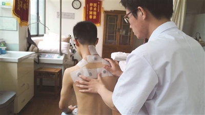 贴三伏贴人很多,杭州市余杭区三伏贴