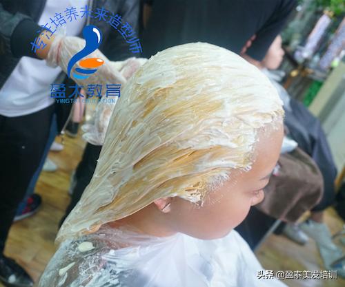 美发在哪里学比较好,美发在哪里学最好