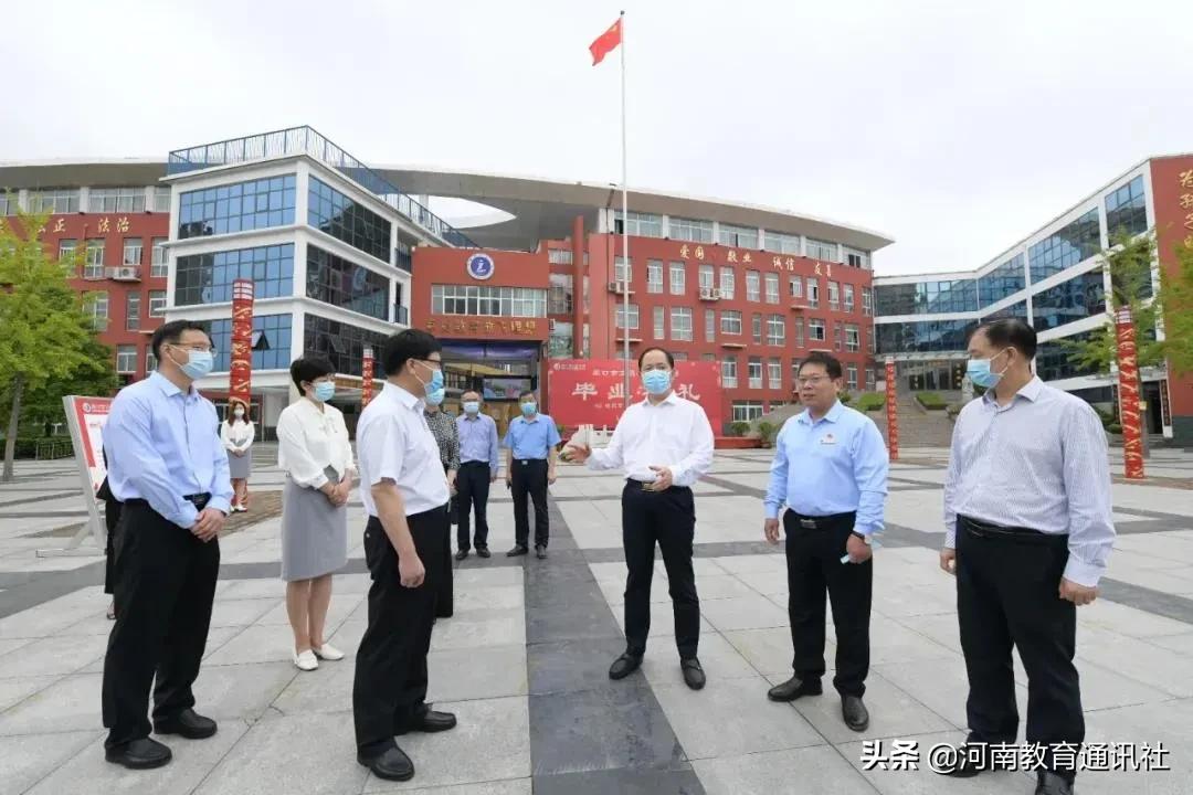 市教育局调研县区教育工作,视察全市教育发展情况