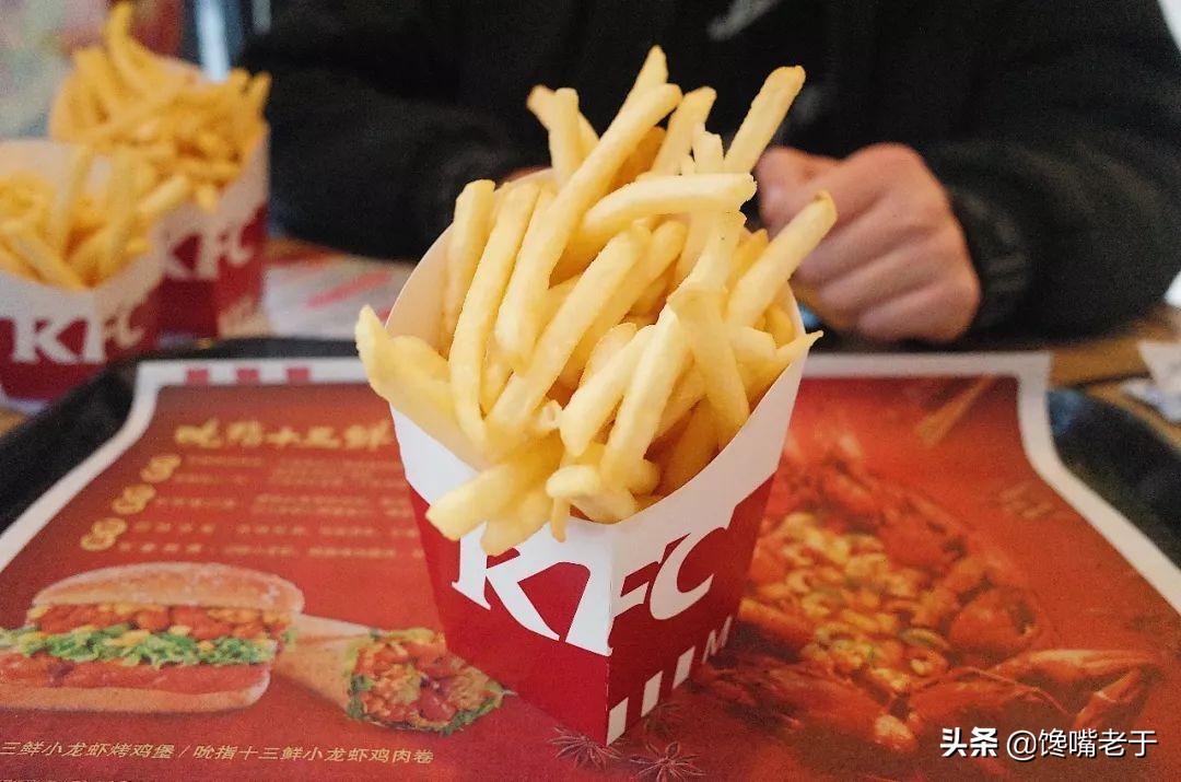 吃肯德基番茄酱挤哪里,吃肯德基番茄酱挤哪