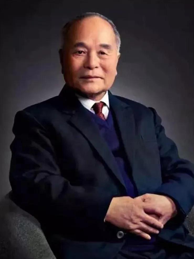 1999年两弹一星勋章获得者视频,1999年被授予两弹功勋奖章