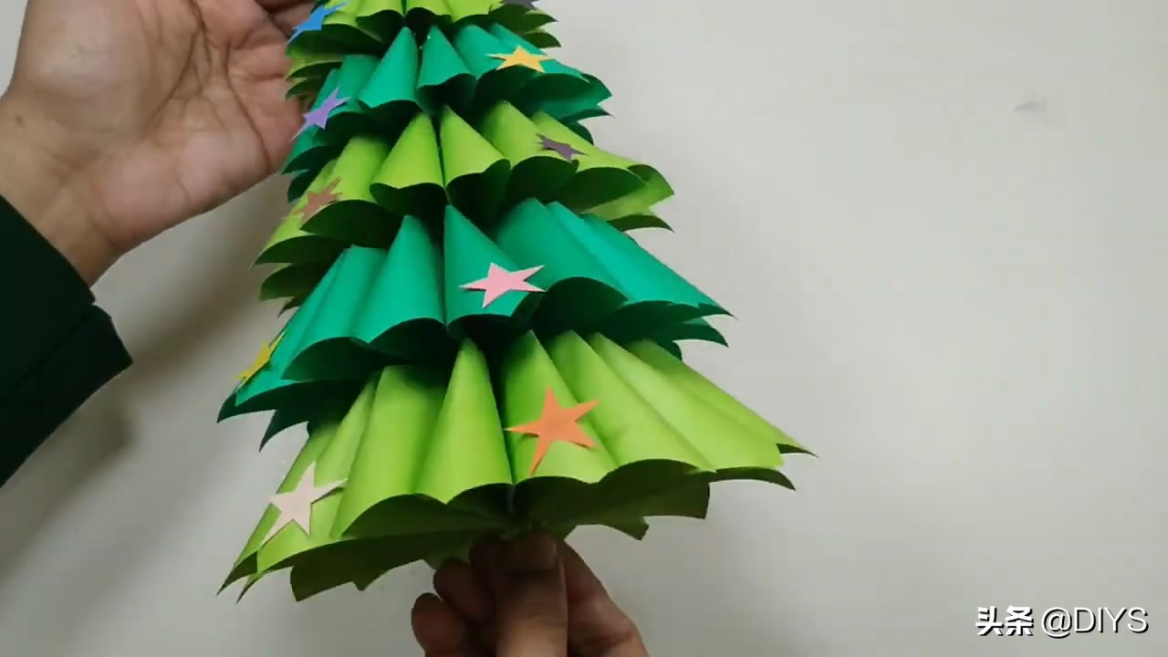 怎么用手工纸做立体圣诞树,立体圣诞树手工制作