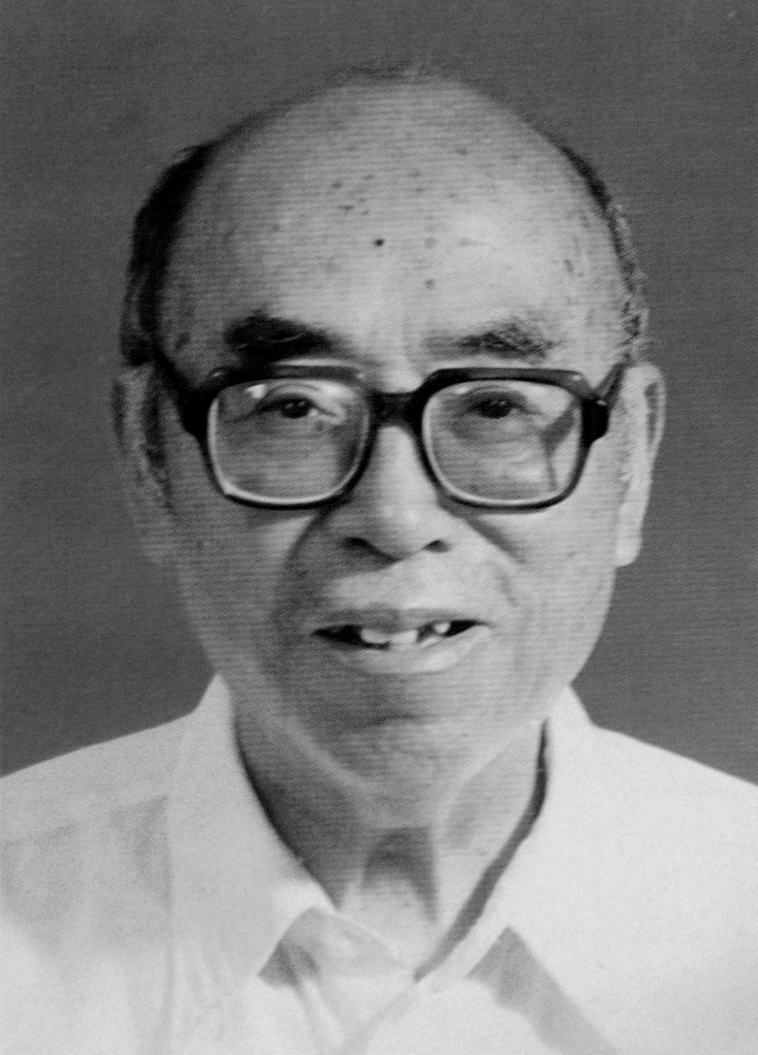 缅怀先驱、继承遗志——南大二附院心内科开展清明节深切缅怀龙怡道教授，云祭祀、寄哀思活动