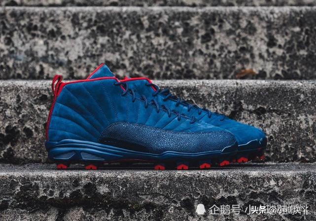 aj复古篮球鞋灰白蓝,不一样颜色的aj