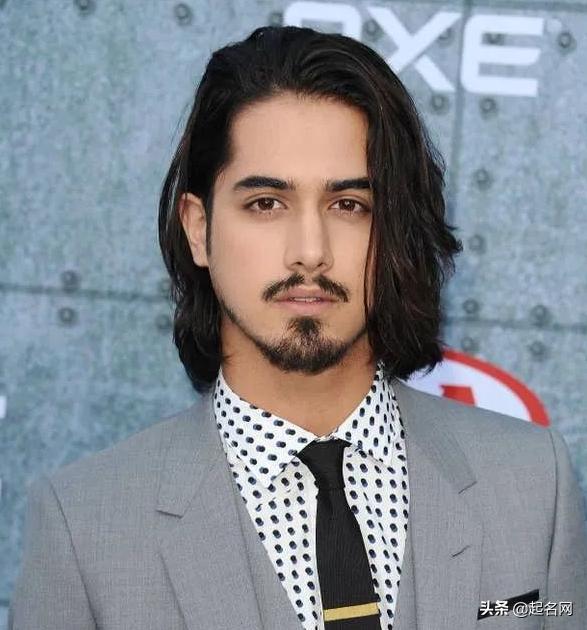 象征权力野心贵族的英文名男,霸气帅气上档次的英文名