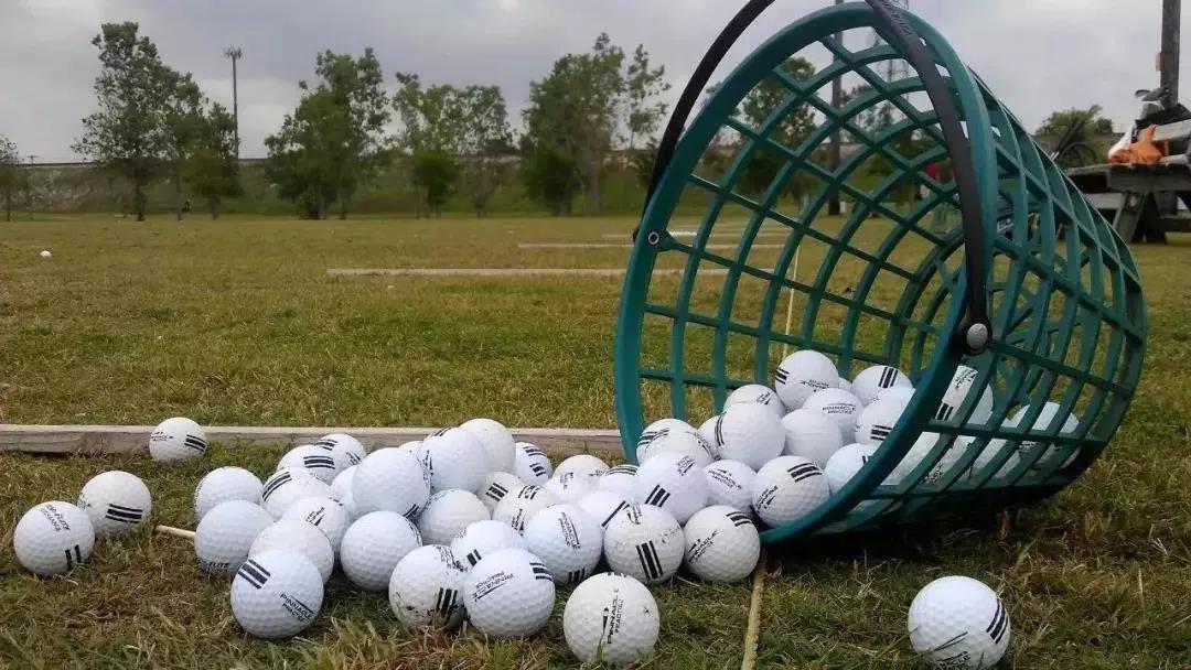 4个最简单的热身方法,原地热身的10个动作从头到脚