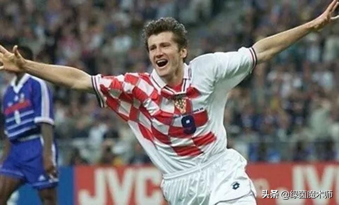 球员达沃苏克简历,达沃苏克过人集锦