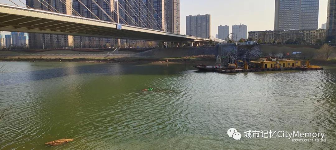 走过古老的石拱桥,长沙市洪山庙老桥哪年通车