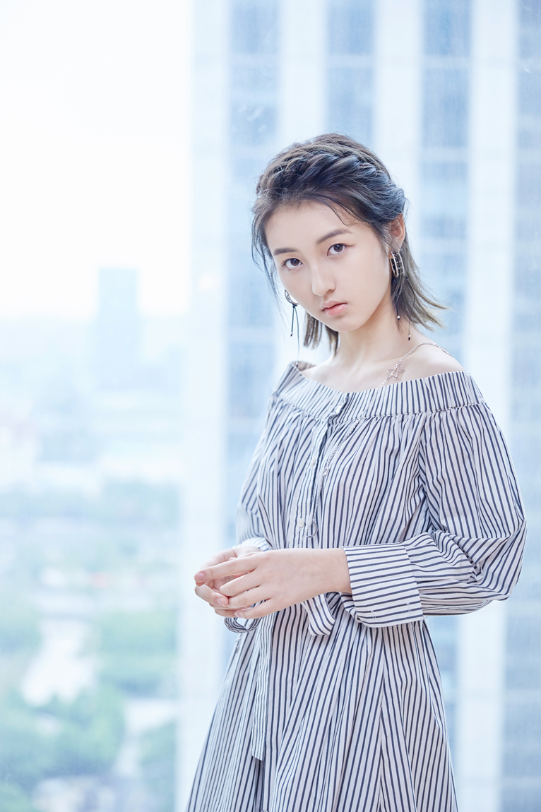 少女的发型,小妹妹去剪张子枫发型